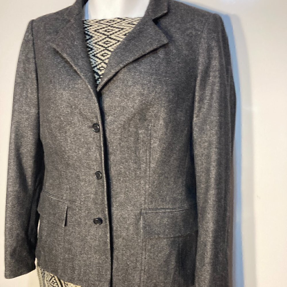 Calvin Klein SZ 10 Charcoal black wool blend tailored fit classic blazer office